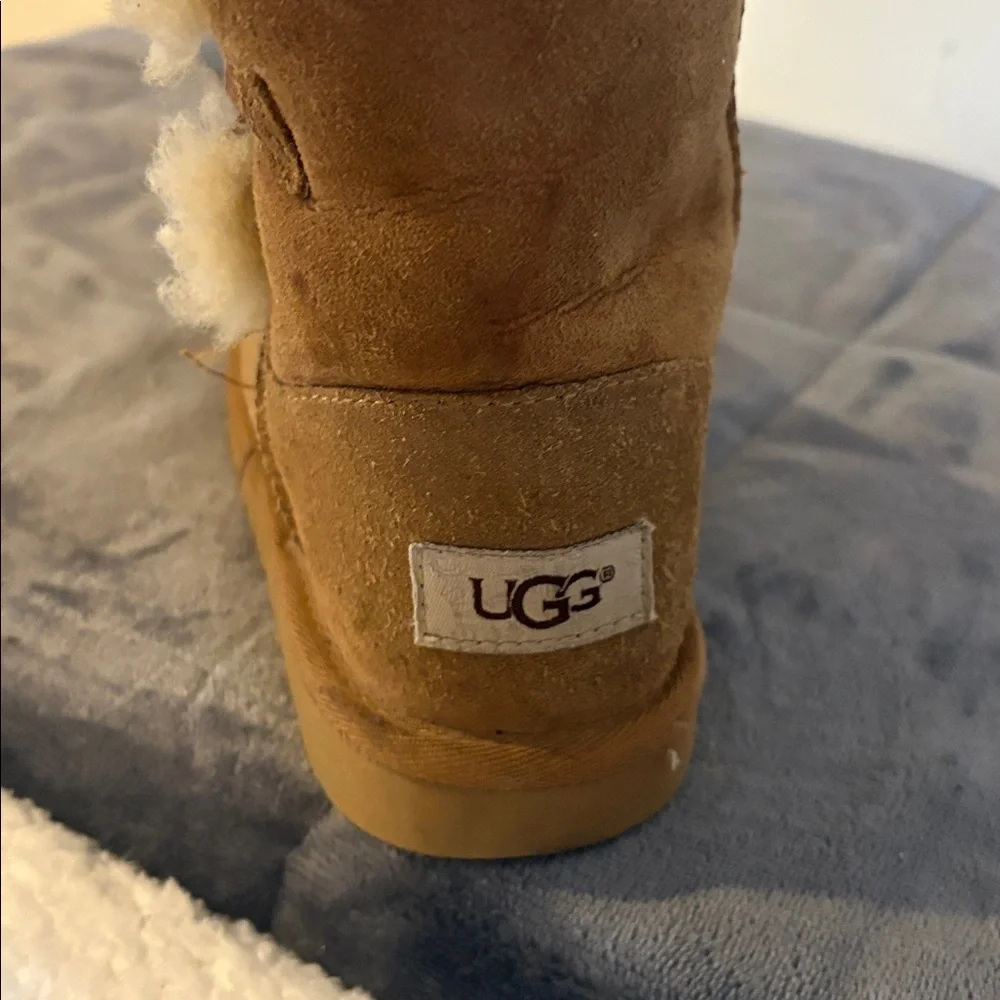 Girls Uggs Boots Size 3 - Picture 7 of 7